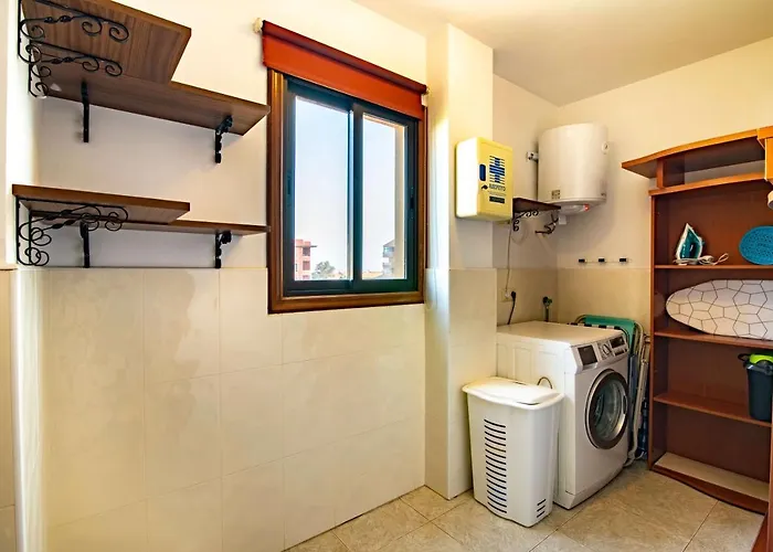 Alquilaencanarias-medano Atalaya, Terrace & Pool Daire *