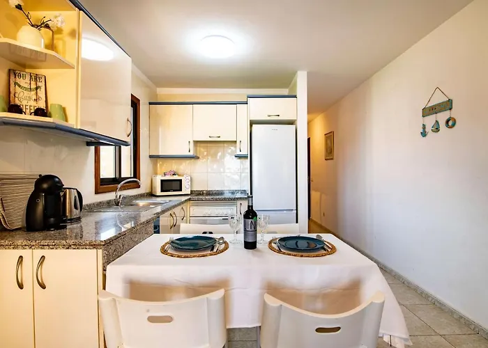 Alquilaencanarias-medano Atalaya, Terrace & Pool Daire *